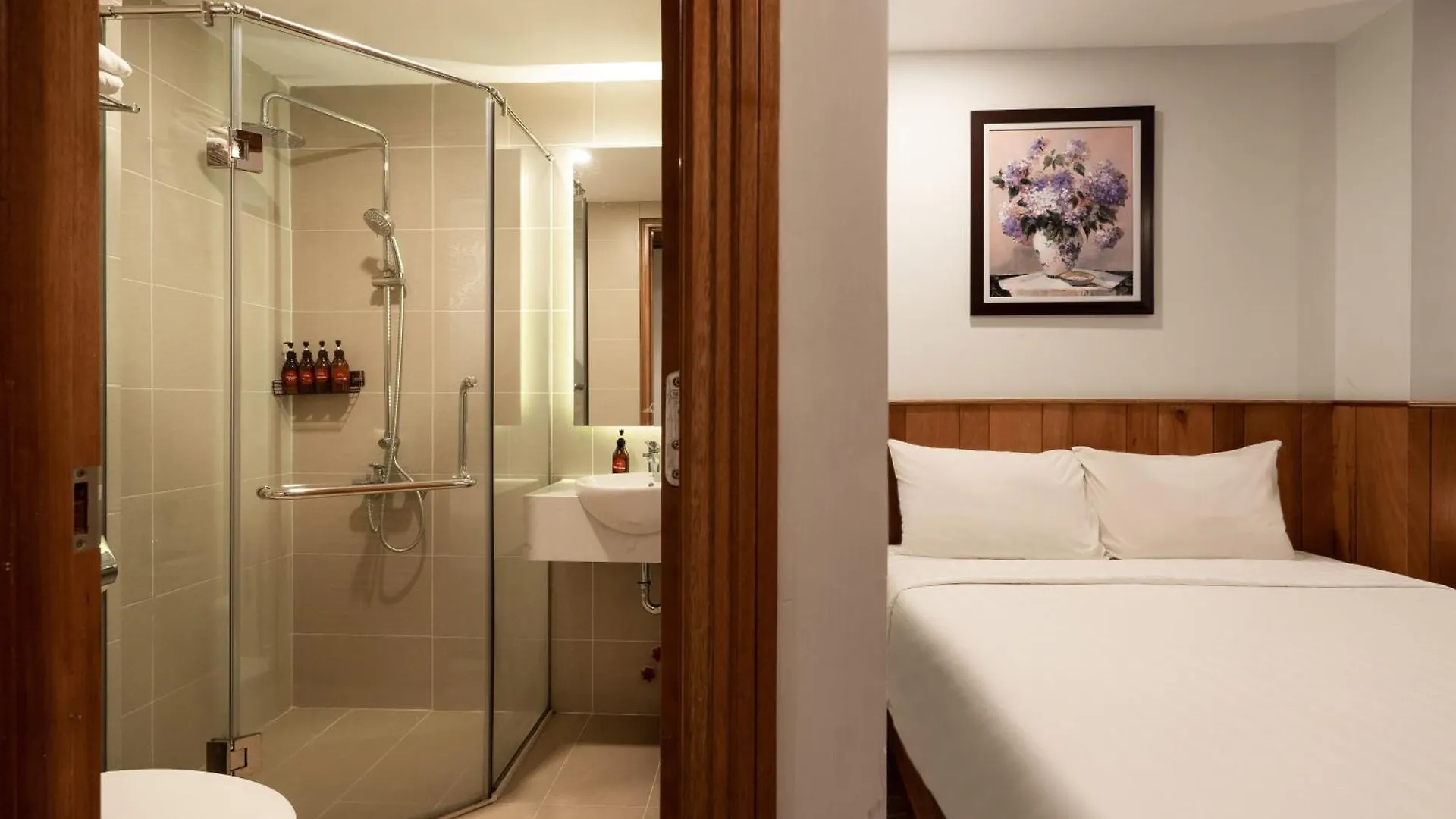 Dao Tien Hotel - Nguyen Thi Minh Khai Nha Trang